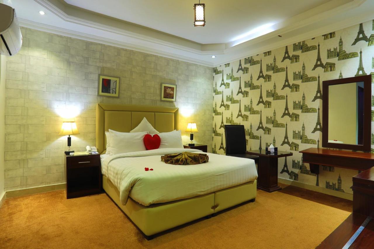 Rachna Hotel Gujranwala Eksteriør bilde